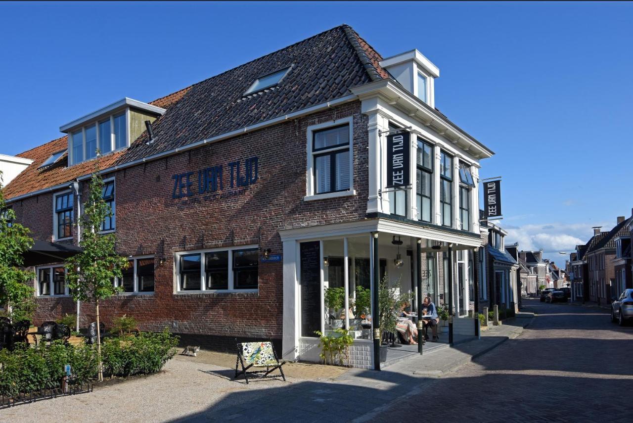 Hotel Zee Van Tijd Holwerd Exterior foto